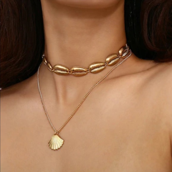LAST ONE Cowrie Choker + Shell Pendent Necklace - Picture 7 of 7